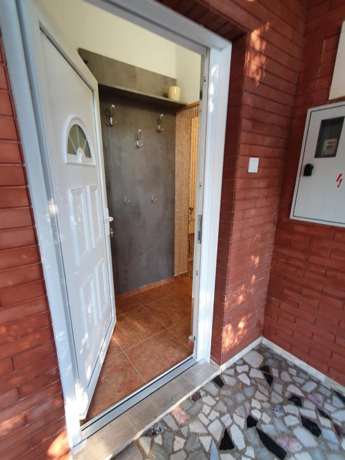 Zita - Heart Of Rovinj, Apartment For 2, Free Parking, 2Min Center, 5Min Beach Walk ภายนอก รูปภาพ