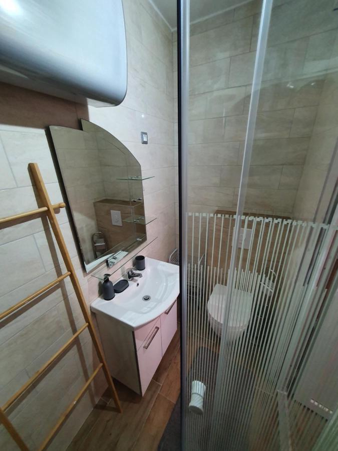 Zita - Heart Of Rovinj, Apartment For 2, Free Parking, 2Min Center, 5Min Beach Walk ภายนอก รูปภาพ
