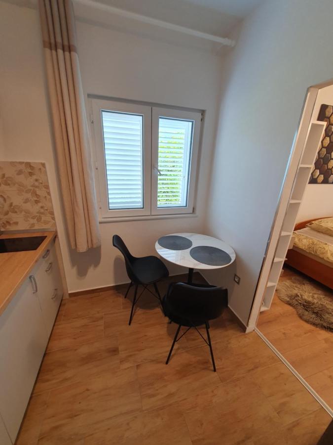 Zita - Heart Of Rovinj, Apartment For 2, Free Parking, 2Min Center, 5Min Beach Walk ภายนอก รูปภาพ